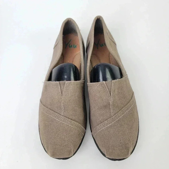 Yuu Celista Grey Twill Classic Slip On Flats - 6 - Picture 2 of 8